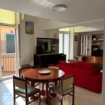 The Artist\'S Home